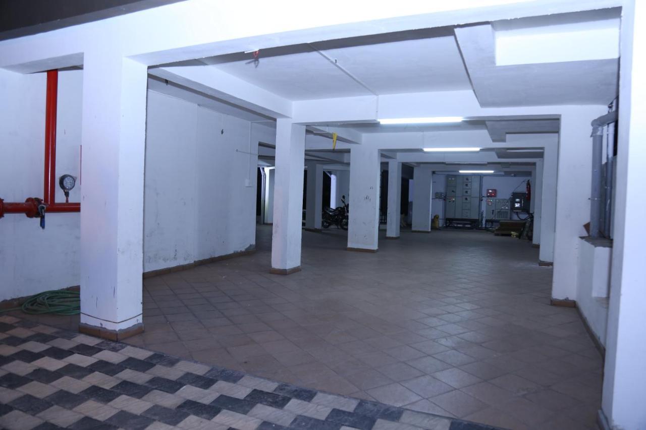 Hotel Lotus Chandrapur ภายนอก รูปภาพ