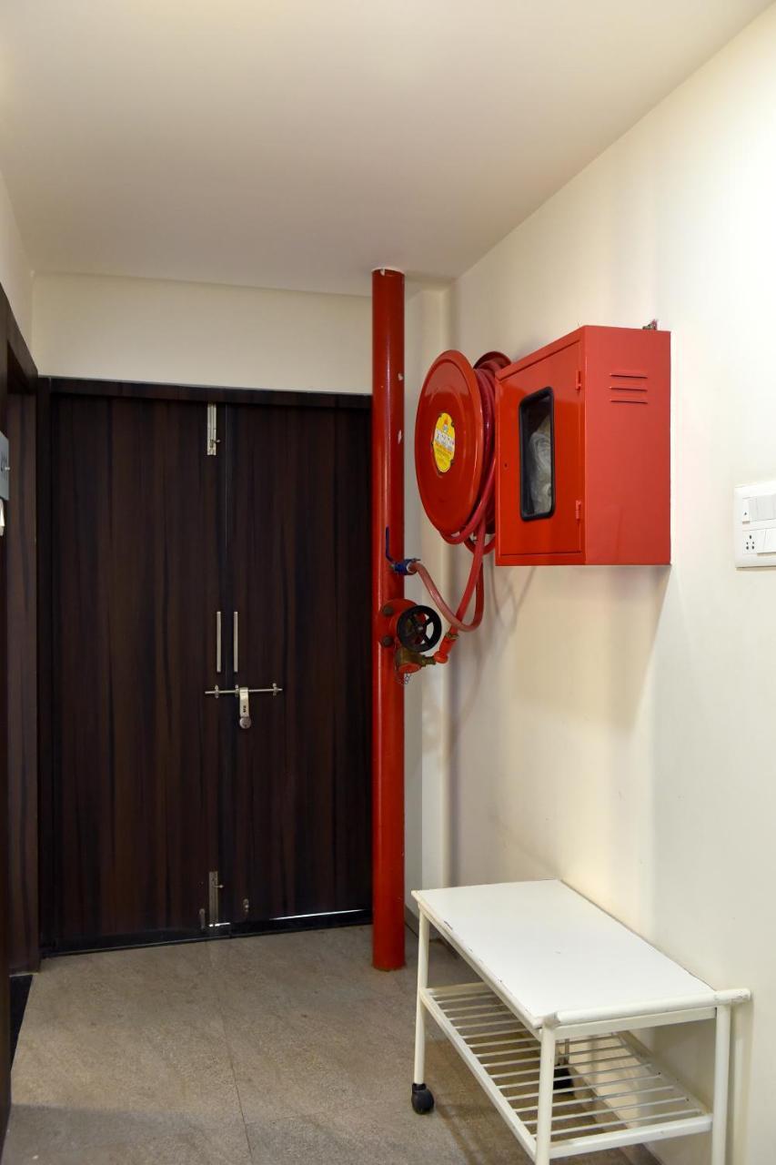 Hotel Lotus Chandrapur ภายนอก รูปภาพ